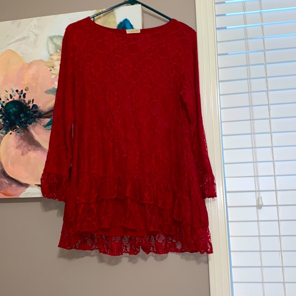 Cute red nuggles top❤️
